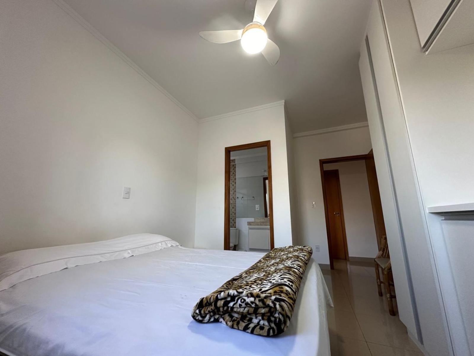 Apto Apolo - 3 Dorm Wifi São Carlos エクステリア 写真